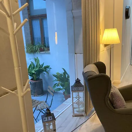 Sacramento, Muy Cerca De La Catedral トレド