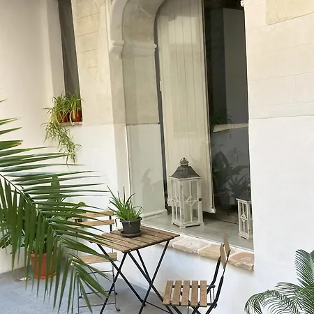 Sacramento, Muy Cerca De La Catedral