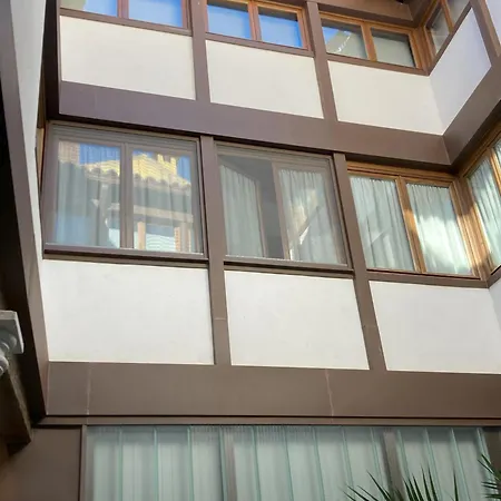 Sacramento, Muy Cerca De La Catedral *