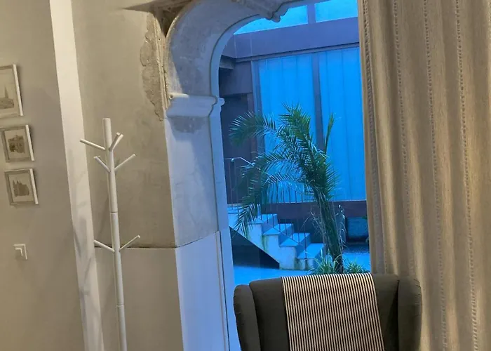 Sacramento, Muy Cerca De La Catedral * Toledo