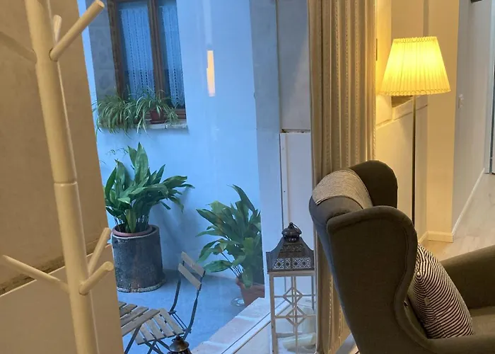 Sacramento, Muy Cerca De La Catedral Toledo